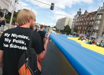 W corocznym Marszu Autonomii uczestniczy ok. 3 tys. osób. Dla  jednych to zwykła manifestacja śląskości. Dla innych –  demonstracja niechęci do polskości