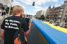 W corocznym Marszu Autonomii uczestniczy ok. 3 tys. osób. Dla  jednych to zwykła manifestacja śląskości. Dla innych –  demonstracja niechęci do polskości