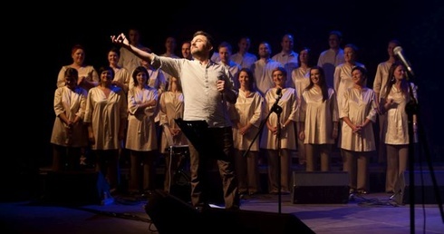 "Świętymi bądźcie..."