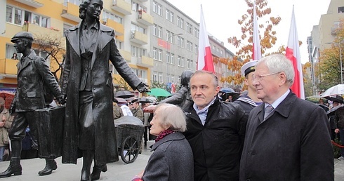 Odsłonięto Pomnik Gdynian Wysiedlonych