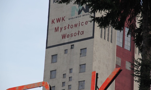 Poprawia się stan poparzonych górników