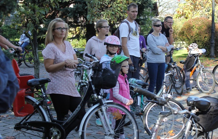 Różańcowa pętla rowerowa w Pisarzowicach