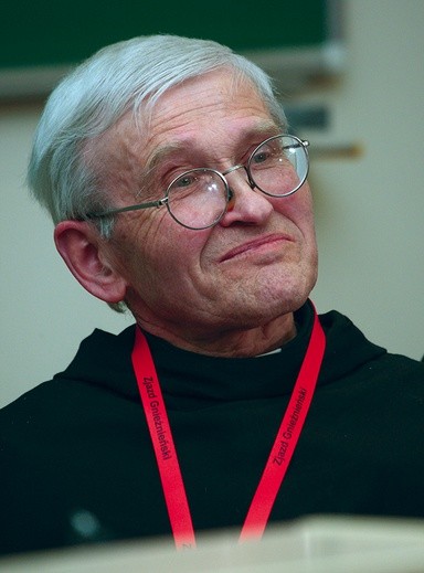 O. prof. Stanisław Celestyn Napiórkowski OFMConv Teolog – mariolog, dogmatyk,  ekumenista, profesor KUL, franciszkanin. Był kierownikiem Katedry Mariologii na KUL, długoletnim członkiem Komisji Episkopatu Polski ds. Ekumenizmu, międzynarodowej Komisji ds. Dialogu między Kościołem katolickim a Światową Federacją Luterańską, członkiem komisji katolicko-luterańskiej w Polsce.  Autor wielu publikacji naukowych  i książek, wśród których najważniejszym dziełem jest „Solus Christus”. 30 października o. prof. N...