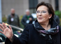 Kopacz wraca ze szczytu UE "z tarczą" 
