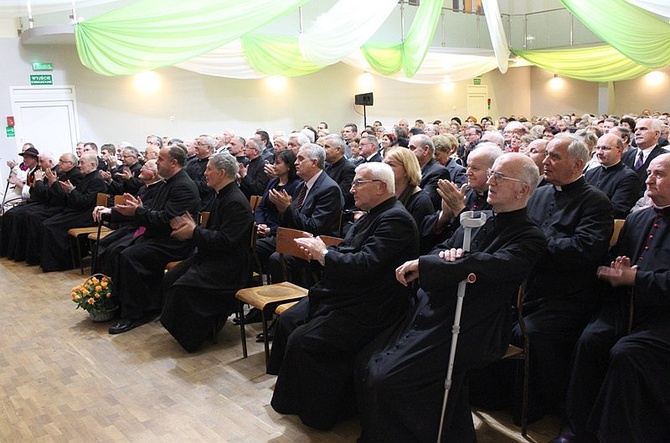 Edyta Geppert na jubileuszu ks. Józefa Strączka