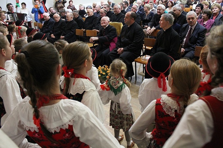 Edyta Geppert na jubileuszu ks. Józefa Strączka