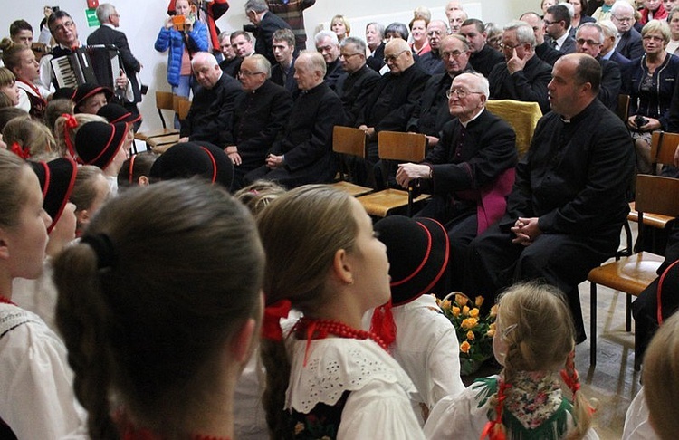 Edyta Geppert na jubileuszu ks. Józefa Strączka