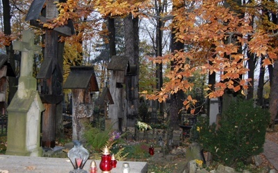 Wesoły cmentarz - na Pęksowym Brzyzku