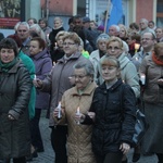 Tam świętych noszą na rękach