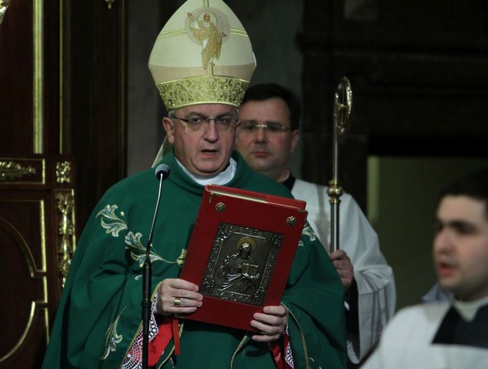 Msza św z udziałem abp Celestino Migliore