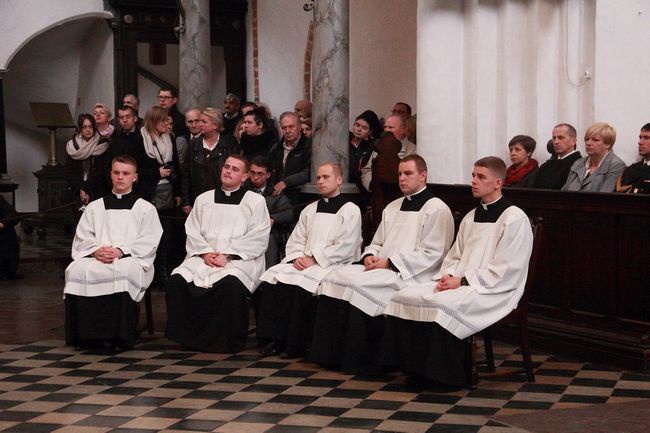 Msza św.  i obłóczyny w Gdańskim Seminarium Duchownym