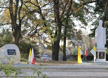 Pomnika JPII w Ornecie