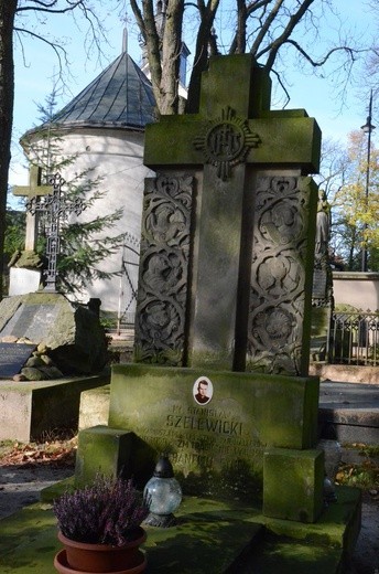 Cmentarz nałęczowski