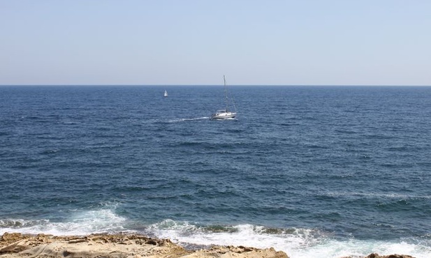 Kard. Parolin: Morze Śródziemne miejscem śmierci i konfrontacji