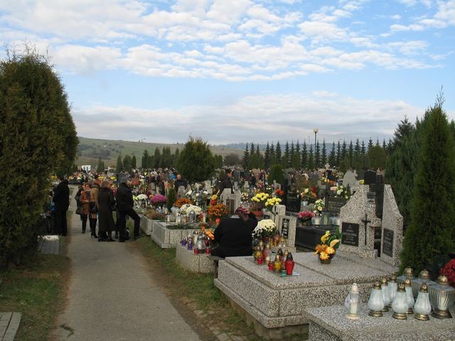 1 listopada na nowotarskiej nekropolii