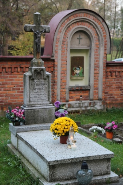 Cmentarz przy kościele św. Katarzyny w Czechowicach-Dziedzicach