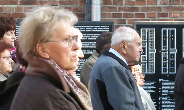 Zaduszki w byłym KL Auschwitz