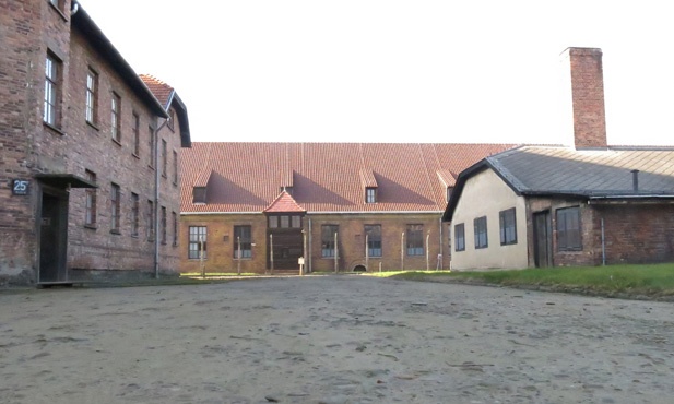 Zaduszki w byłym KL Auschwitz