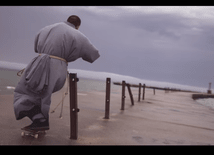 Franciszkanin na deskorolce 