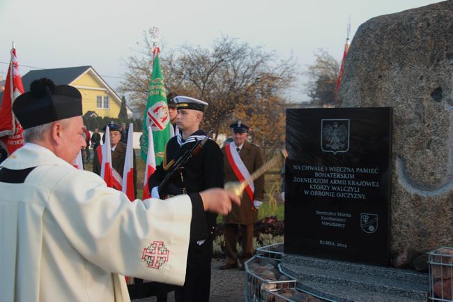 Odsłonięcie Pomnika Żołnierzy AK w Rumi.