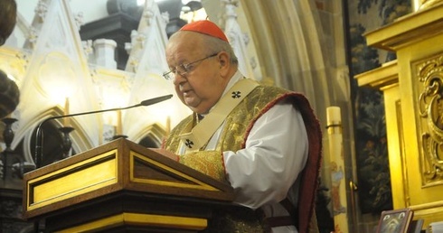 Słowackie honory dla kard. Dziwisza