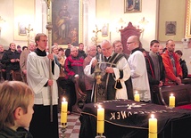  Mszę Requiem w Skierniewicach celebrował ks. Ireneusz Wojciechowski 