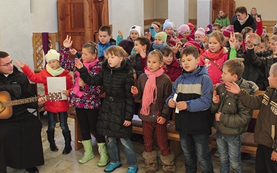 Spotkanie dzieci z Borków z Jezusem Miłosiernym 