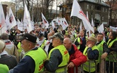 Emeryci górniczy protestowali