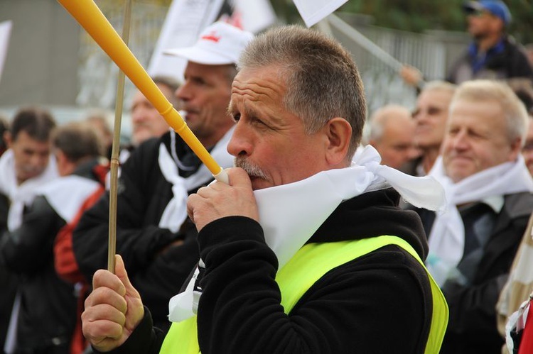 Emeryci górniczy protestowali