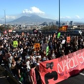 Manifestacje w 25 włoskich miastach