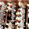Włochy: biskupi wyrażają wdzięczność księżom