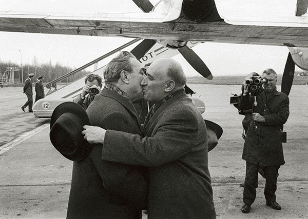 Todor Żiwkow był najwierniejszym sojusznikiem Leonida Breżniewa  (z lewej) w Europie Wschodniej 