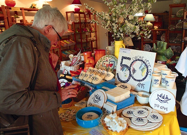 Wyroby wytwarzane  przez podopiecznych można  kupić w tamtejszym sklepiku 