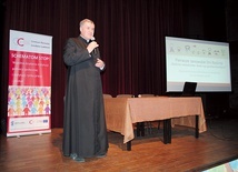  Ks. Jacek Staszak mówił o tym, co powinno być priorytetem w małżeństwie 