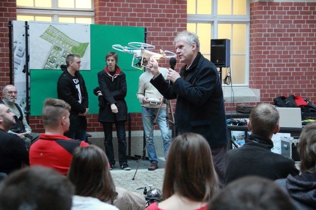 Kurs obsługi dronów na PG