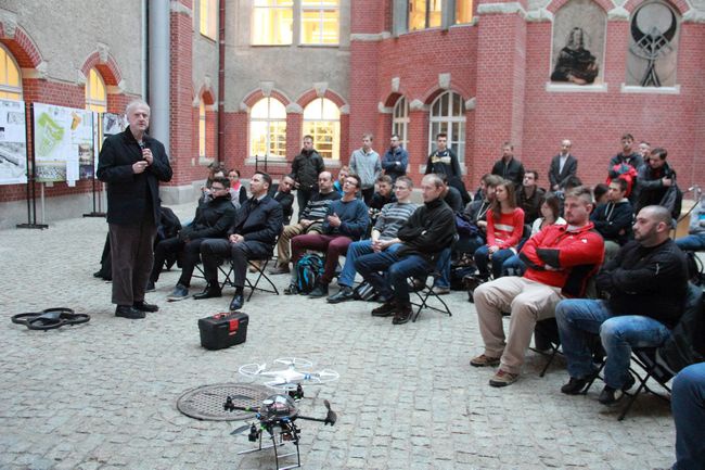 Kurs obsługi dronów na PG