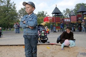 Prawo Kościoła staje w obronie godności dziecka