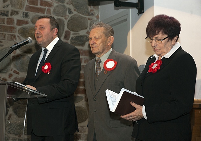 Wieczór Pieśni Legionowych i Partyzanckich