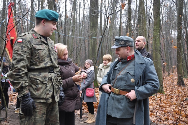 Sterkowiec, Msza św. za poległych