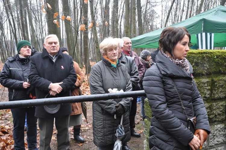 Sterkowiec, Msza św. za poległych