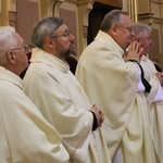 Siostry, bracia i kapłani zakonni w Hałcnowie
