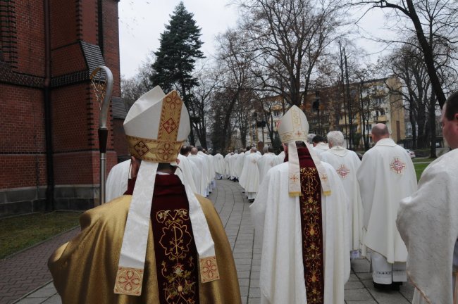 Diecezja dziękuje za posługę bp. Gerarda Kusza