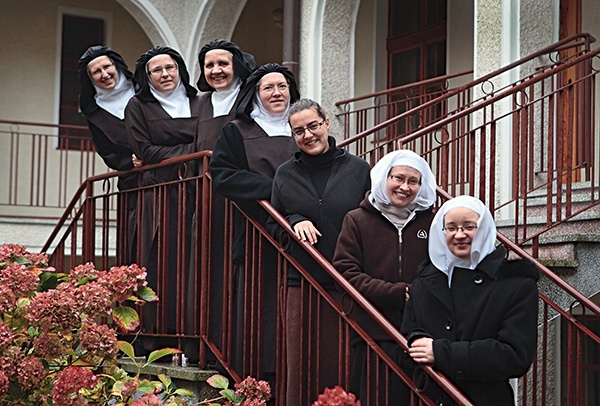 – Ile razy patrzyłem karmelitankom w oczy, widziałem nieprawdopodobną radość, szczęście. Zastanawiałem się, czy sam wylądowałem po dobrej stronie kraty? – opowiadał mi kompozytor Paweł Bębenek