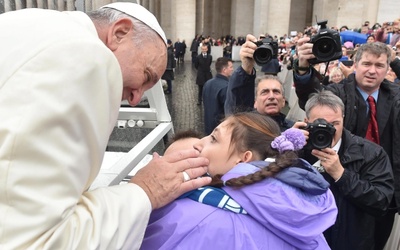 Papież pół żartem o roli kobiet w Kościele
