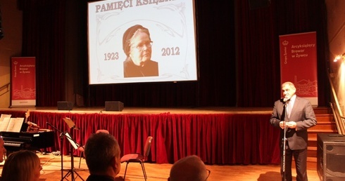 Burmistrz Żywca Antoni Szlagor wspominał śp. Marię Krystynę Habsburg na wieczorze dedykowanym jej pamięci