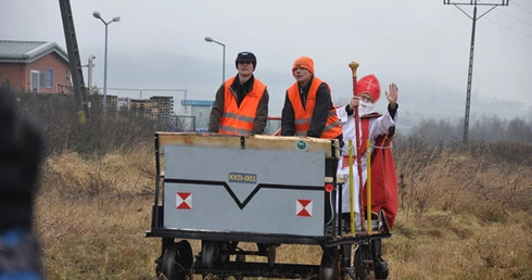 Św. Mikołaj na drezynie!