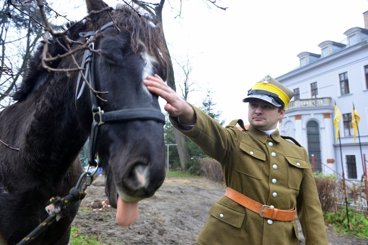 Ułani u niepokalanek