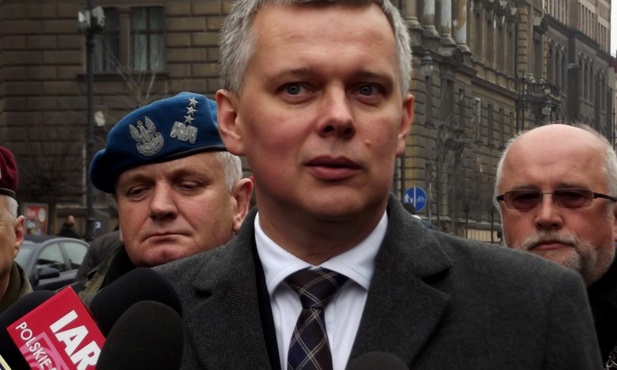 Siemoniak: Działania Rosjan są ostentacyjne