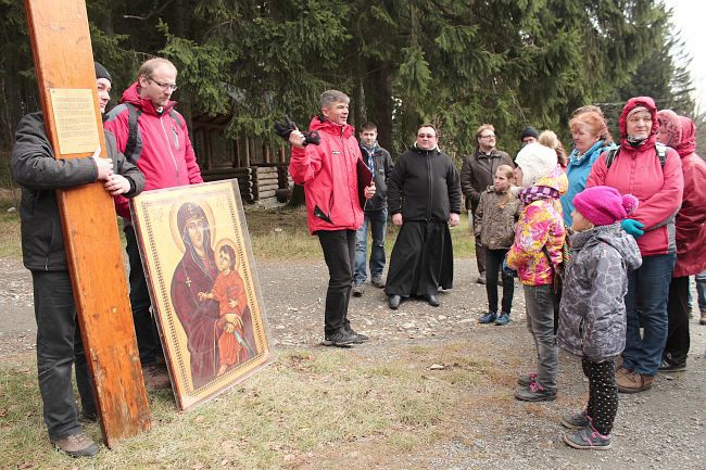 Przekazanie znaków ŚDM na Kopie Biskupiej