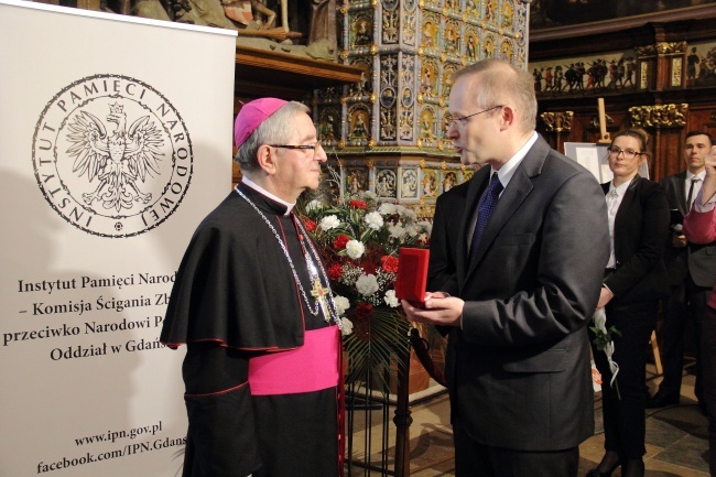 Abp Głódź otrzymał nagrodę "Świadek Historii" 